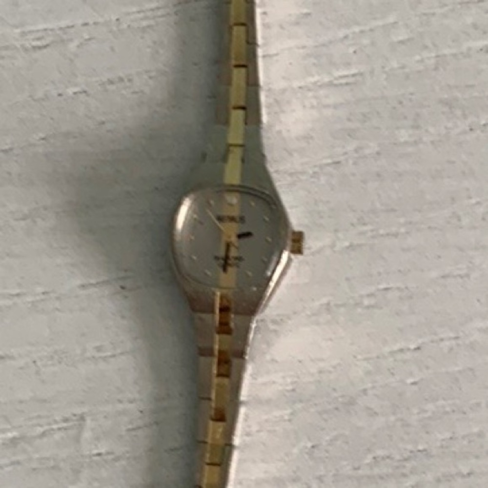 Vintage Benrus Watch with Diamond Accent - Picture 11 of 11